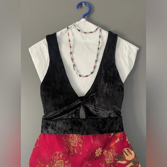 Soft Goth Velvet Bralette Large Twist-Front Keyhole Witchy Lounge - Picture 2 of 8